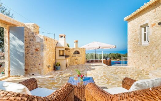Tradizionale villa in pietra nel villaggio di Markoulata vicino a Fiscardo
